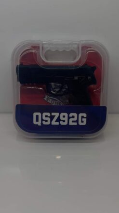 1:3 Black QSZ92G plastic model keychain